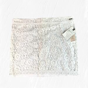 Element Lace White Skirt